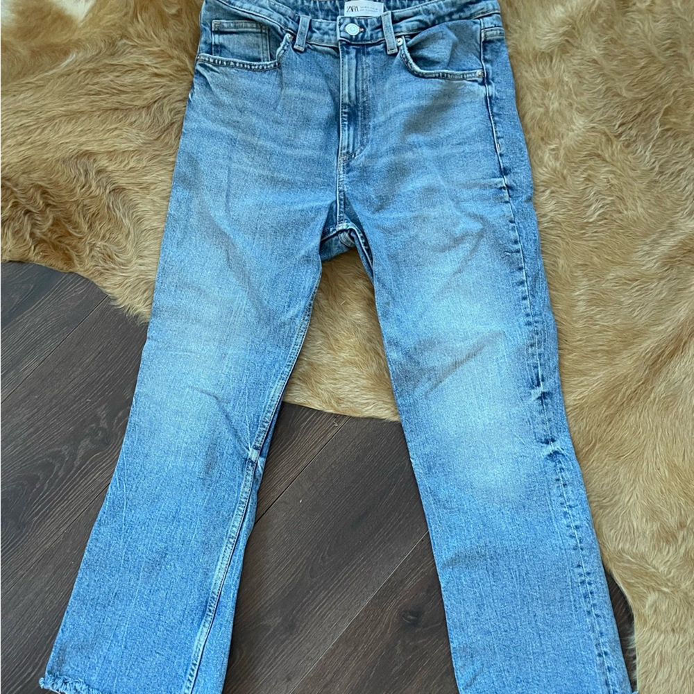 Zara frayed cropped jeans